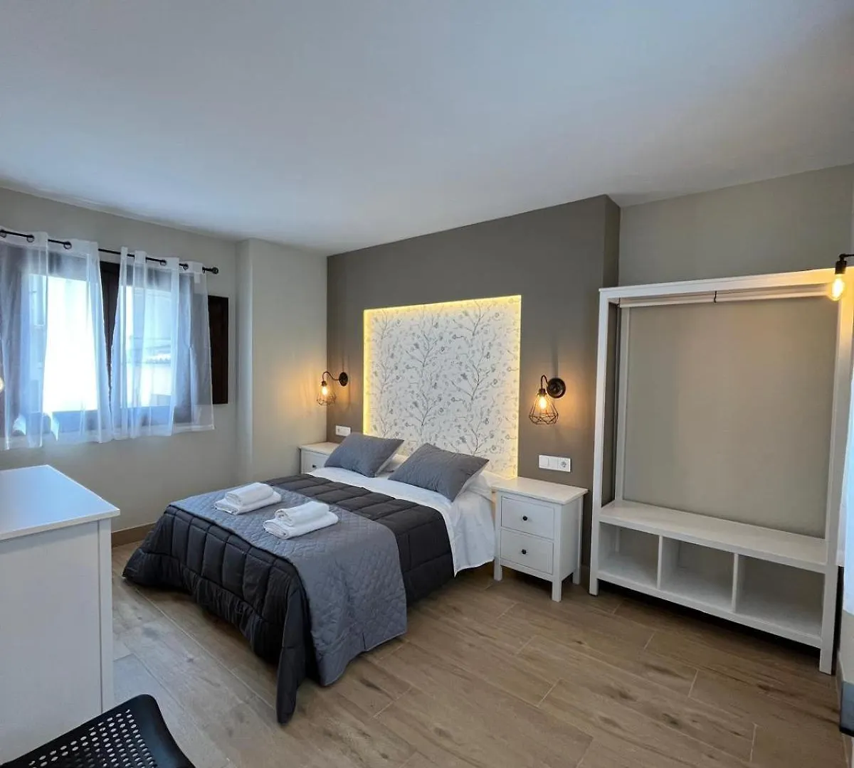 Apartamentos Sol Obispo Toral أوبيذا شقة