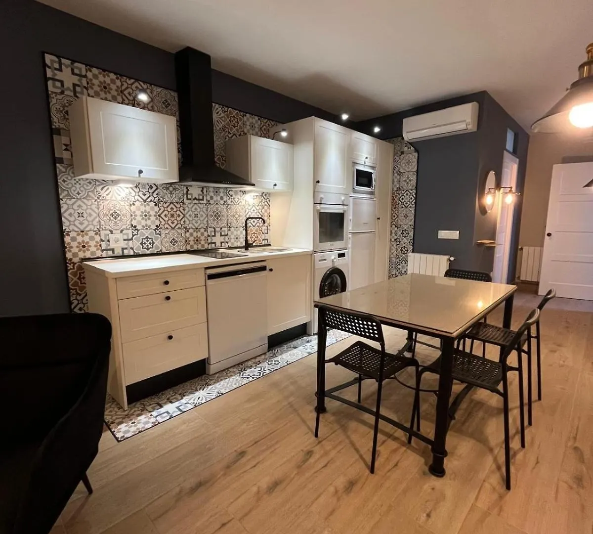 Apartamentos Sol Obispo Toral Úbeda 0*,  España